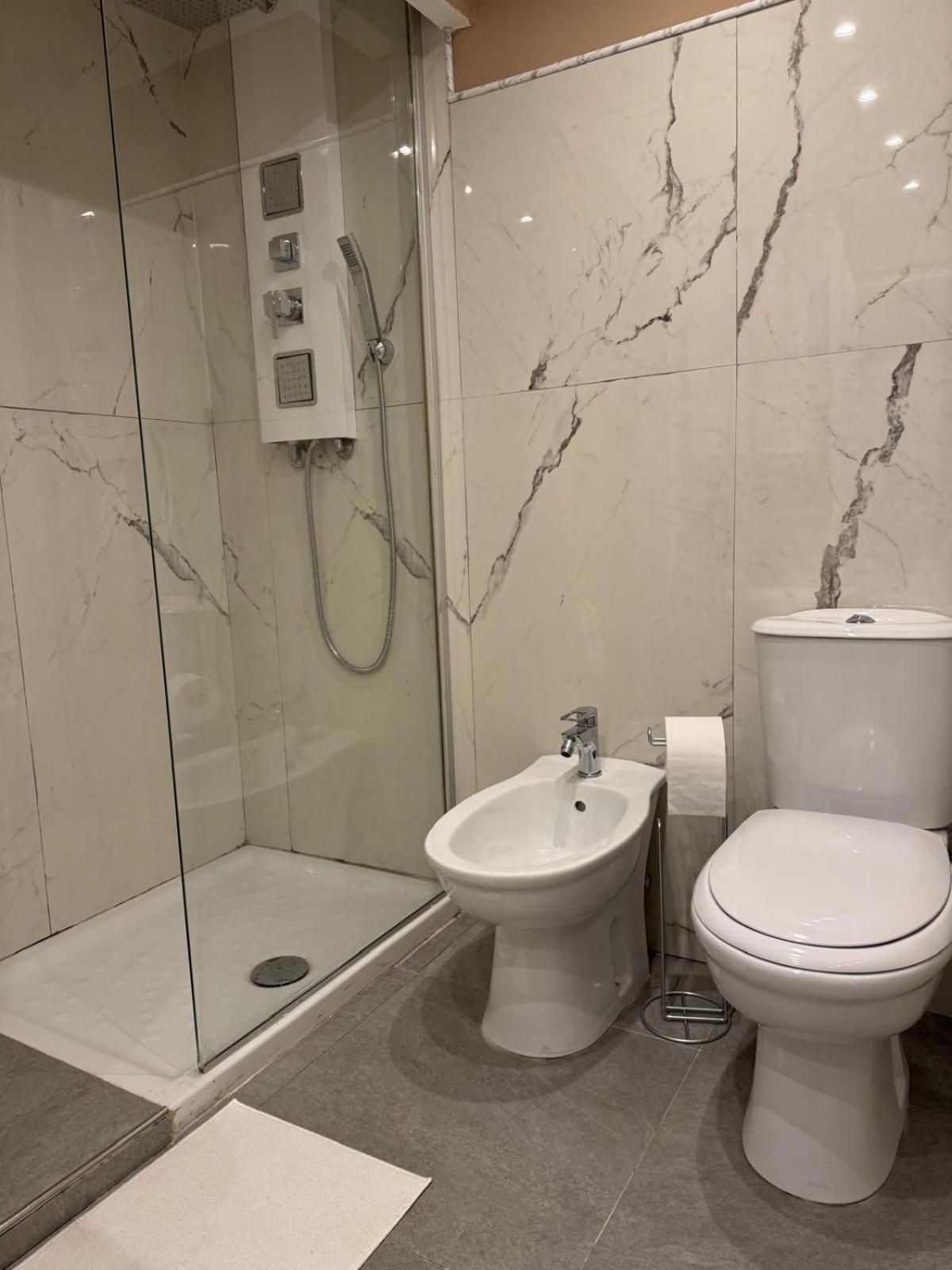 Verdi Apartments Катания Экстерьер фото